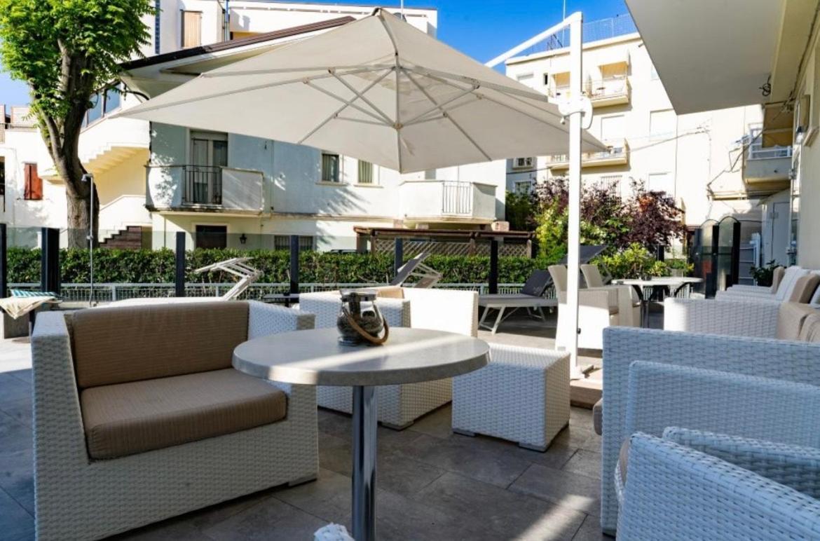Hotel Bellevue Cattolica Ngoại thất bức ảnh