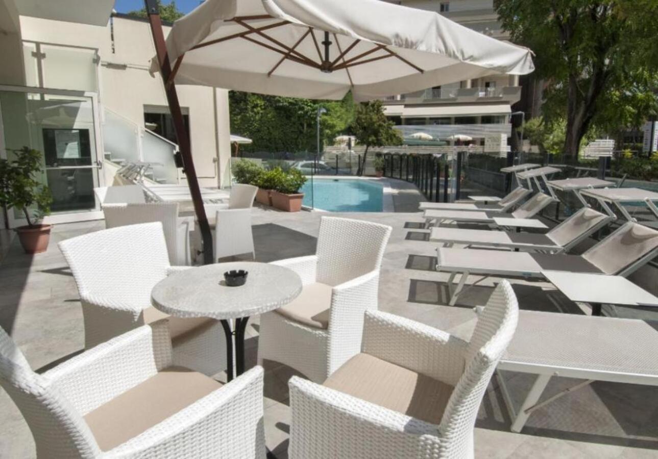 Hotel Bellevue Cattolica Ngoại thất bức ảnh
