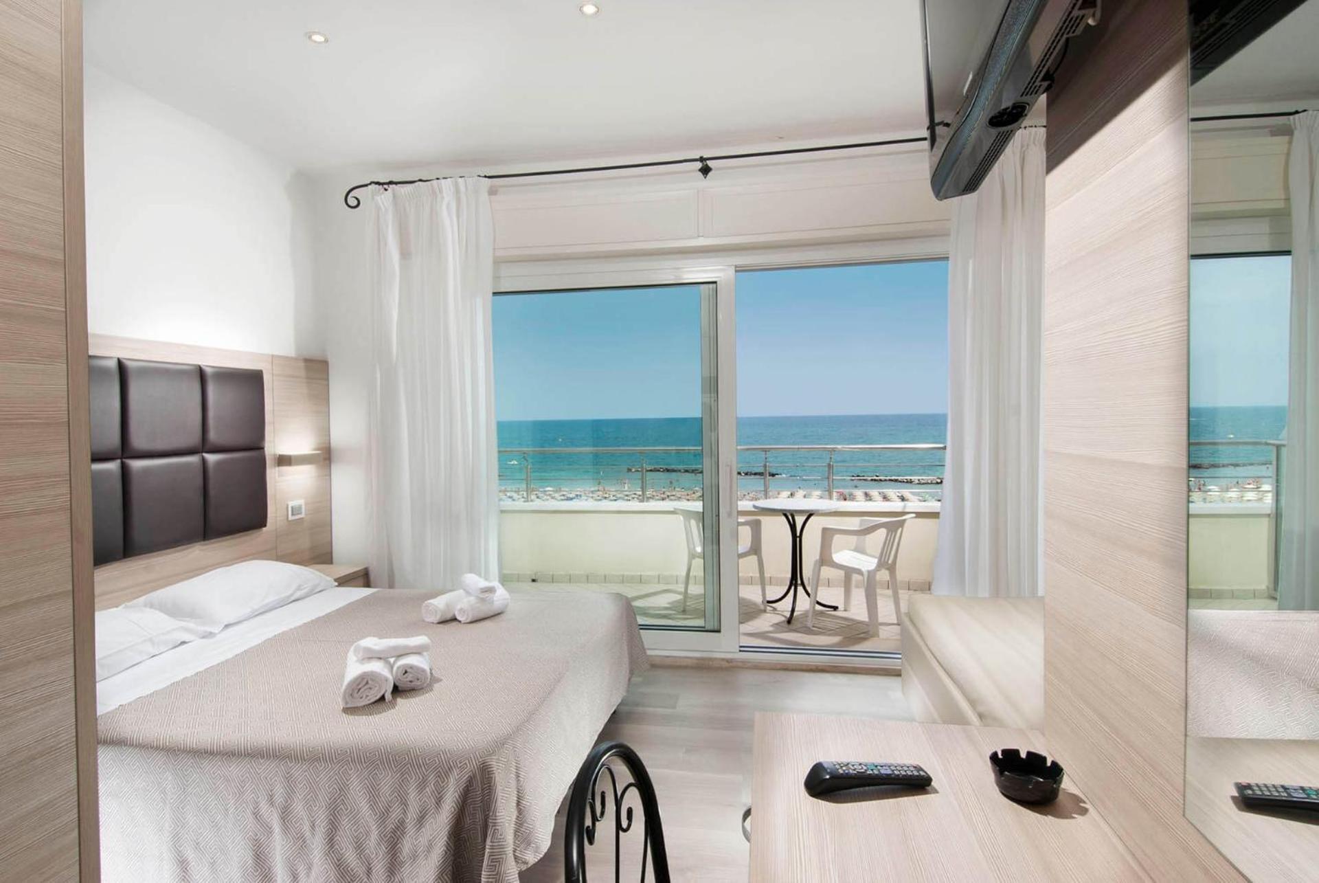 Hotel Bellevue Cattolica Ngoại thất bức ảnh