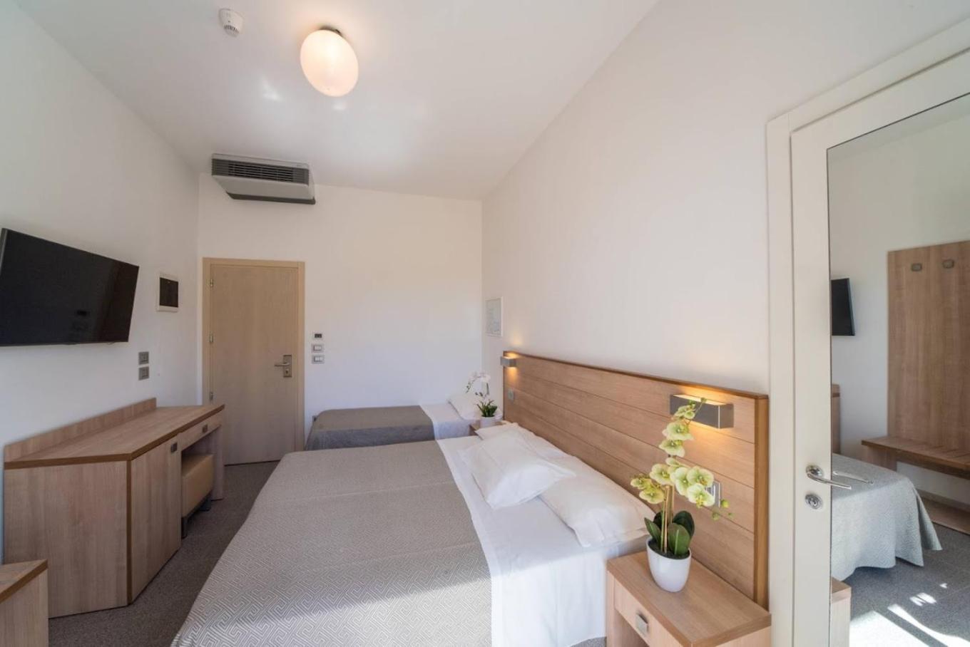 Hotel Bellevue Cattolica Ngoại thất bức ảnh